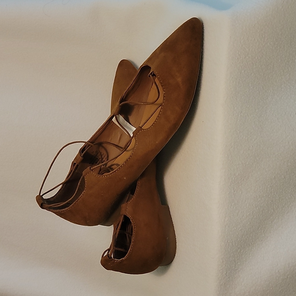 🔆Mossimo 9.5 Suede Lace up Flats🥿